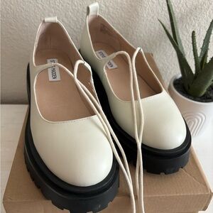 Steve Madden Landon bone leather Mary-Jane’s
